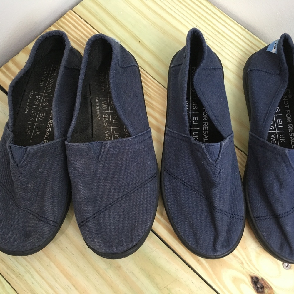 Lot of 2 TOMS Shoes Blue Canvas Size W8